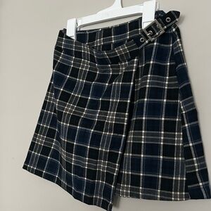 Brandy Melville plaid skirt